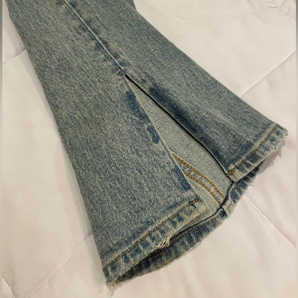 Abercrombie 90s Straight High Rise Jeans with Slit